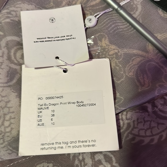 Dragon Print Wrap Body Suit. Mauve US size 6 - Picture 8 of 8